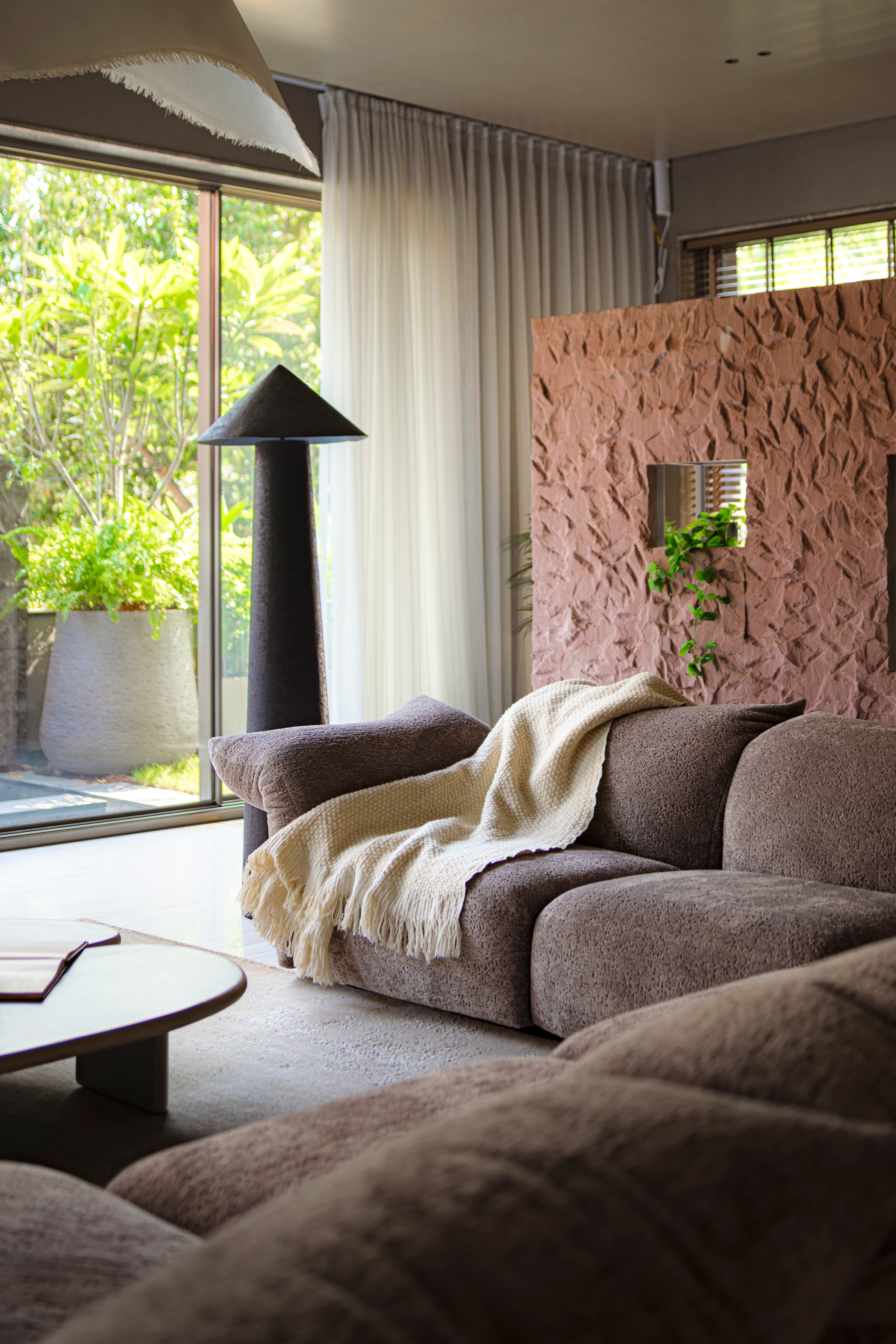 Two textures, allowed to do the talking.